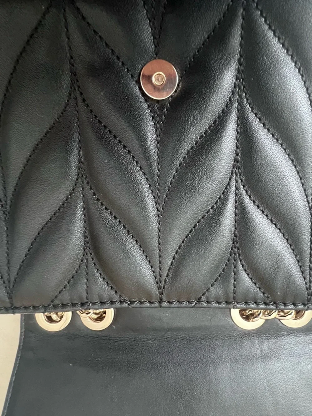 kate spade Black Quilted Shoulder Bag with Gold Chain‎ Straps